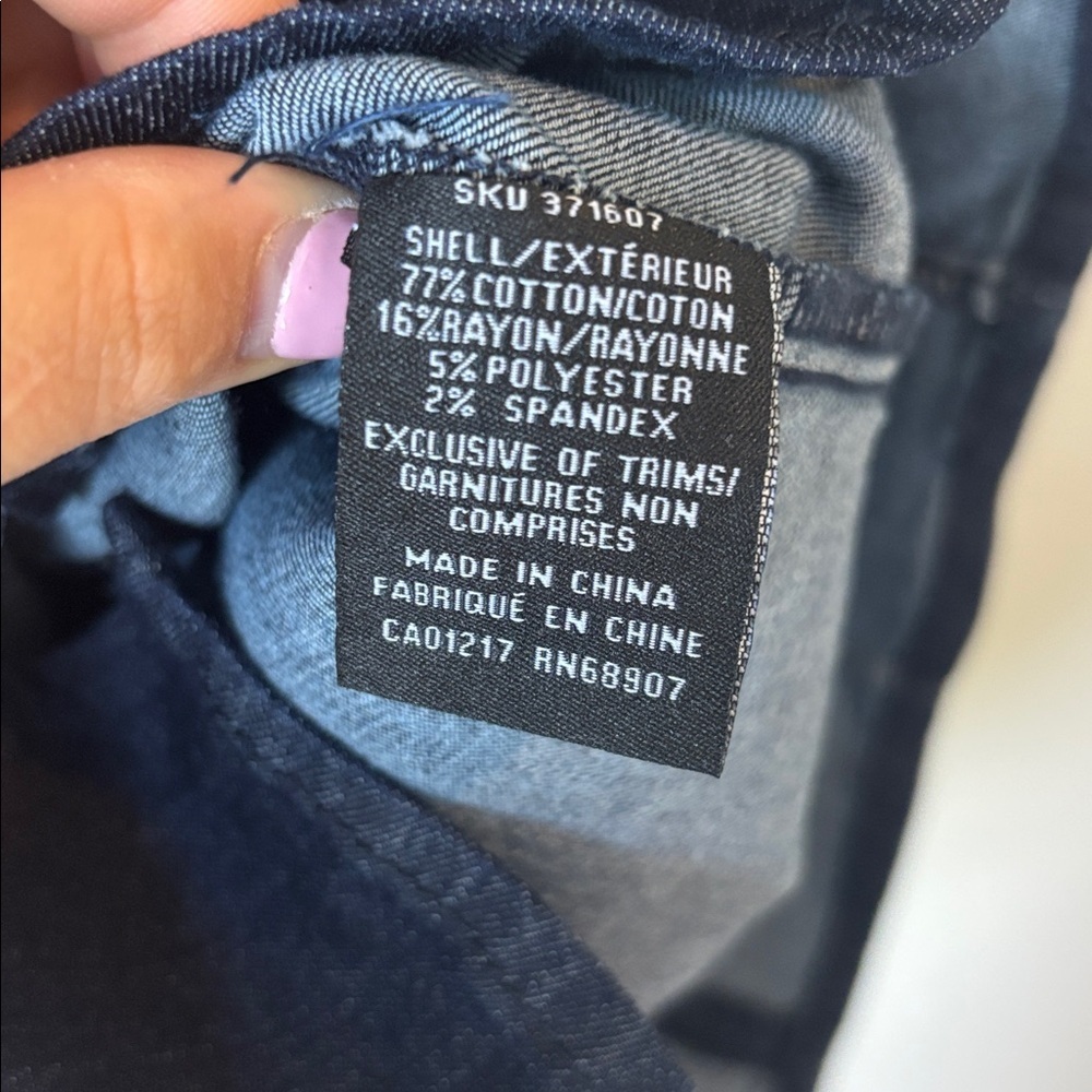 Le Chateau Dark Denim Short Sleeve Dress - Picture 11 of 12